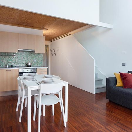 Apartmán White And Brown Exclusive Loft With Terrace - Free Parking - M2 Station Milán Exteriér fotografie