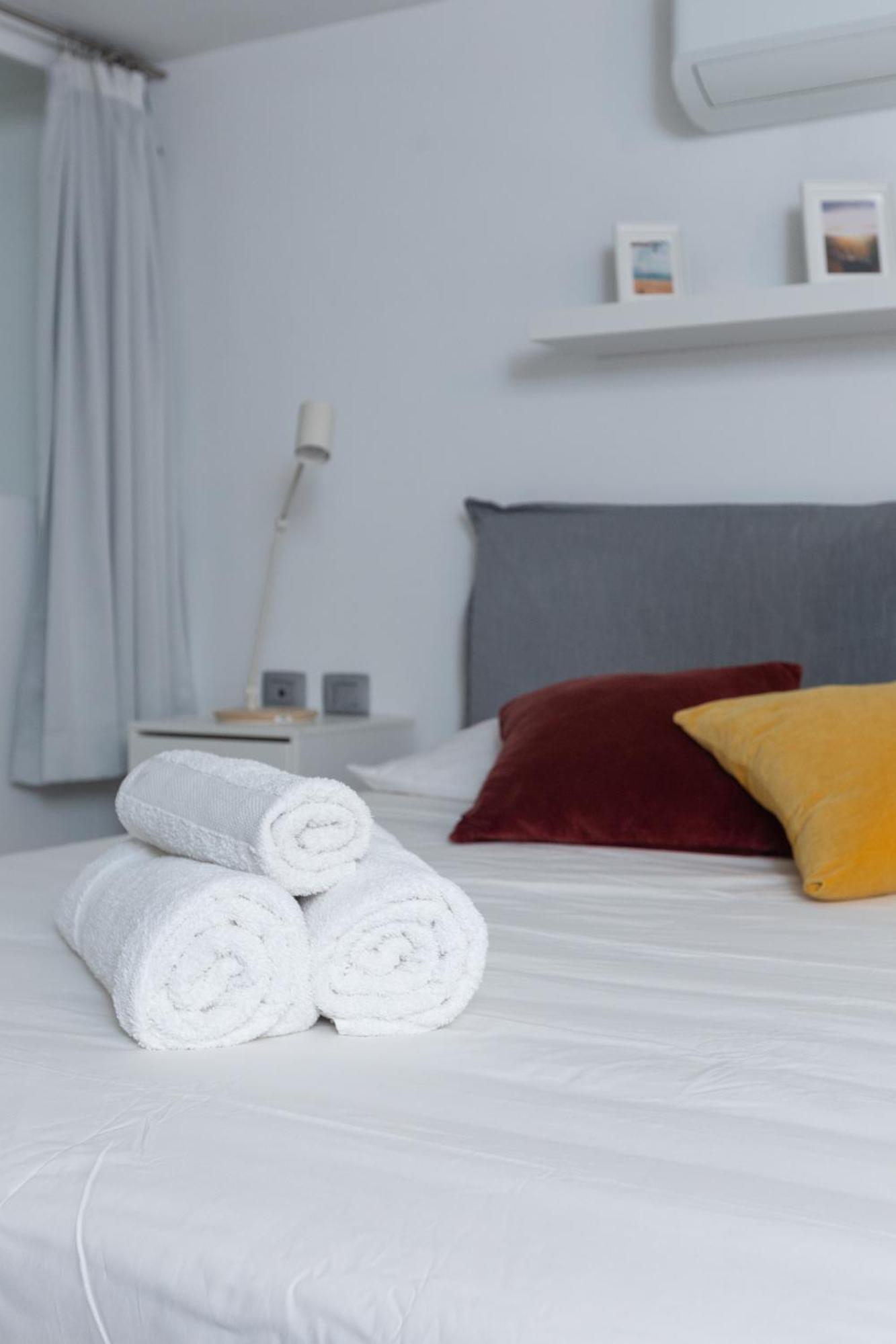 Apartmán White And Brown Exclusive Loft With Terrace - Free Parking - M2 Station Milán Exteriér fotografie